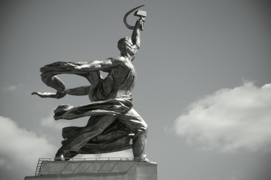 Рабочий и колхозница Pixabay.com