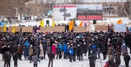 Митинг в Селенгинске собрал около двух тысяч человек, которые хотят работать, но им не даю Анна Огородник, UlanMedia