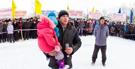 Митинг в Селенгинске собрал около двух тысяч человек, которые хотят работать, но им не даю Анна Огородник, UlanMedia