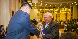 На торжественном собрании, посвященном 90-летию Николая Бутуханова Анна Огородник,UlanMedia