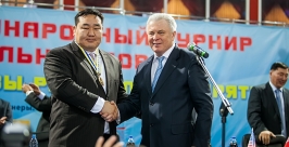 Яркие схватки и яркие  гости в республике Анна Огородник, UlanMedia