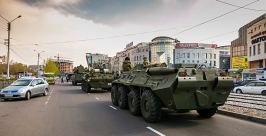 В сквере Кирова военные разместили технику Анна Огородник, UlanMedia