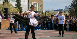 Горожане приняли участие в акции &quotРекорд Победы&quot Анна Огородник, UlanMedia