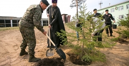  &quotШагнувшие в бессмертие&quot памятник погибшим  бойцам ОМОНА Анна Огородник, UlanMedia