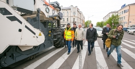 Новейшую машину — ресайклер — для ремонта автодорог презентовали в столице Бурятии Анна Огородник, UlanMedia
