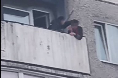 Драка в квартире на пятом этаже СУ СК Бурятии