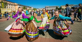 День России празднуют в Бурятии  Анна Огородник, UlanMedia