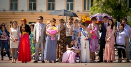 Золотые медали вручили 124 выпускникам школ Улан-Удэ сегодня Анна Огородник, UlanMedia