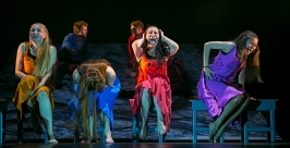 Пластический спектакль "O’Naturelle, или Как создала природа" представили в Улан-Удэ Анна Огородник, UlanMedia