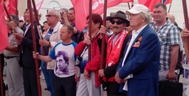 Митинг против фашизма и в поддержку юго-востока Украины прошел в Улан-Удэ Екатерина Демина
