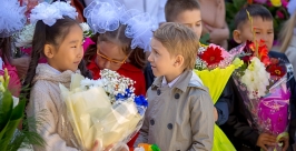 Торжественные линейки и праздничные мероприятия в честь Дня Знаний проходят в Улан-Удэ Анна Огородник, UlanMedia