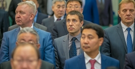 &quotСтарожилы&quot горсовета Вадим Бредний, Жаргал Цыбиков, Геннадий Доржиев и новичок Андрей Козулин Анна Огородник, UlanMedia
