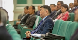Алексей Хандархаев проиграл Александру Голкову семь голосов Анна Огородник, UlanMedia