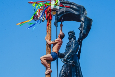 В Улан-Удэ на Масленицу разыграют 140 кг свинины и бытовую технику