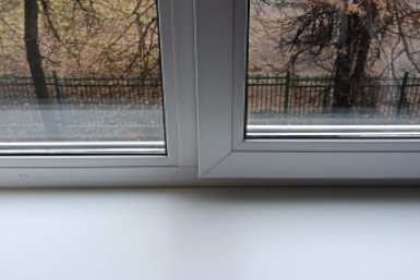 Подоконник сверкает от чистоты: 2 капли на губку и протираю - есть у всех в аптечке ИА SevastopolMedia.ru