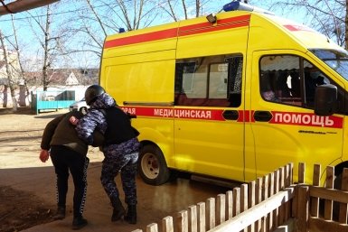 Росгвардия в Улан-Удэ задержала агрессора, напавшего на медиков Росгвардия по Бурятии