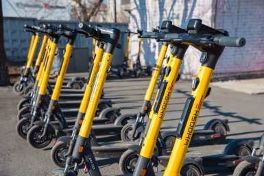 Электросамокат Илья Аверьянов, ИА PrimaMedia