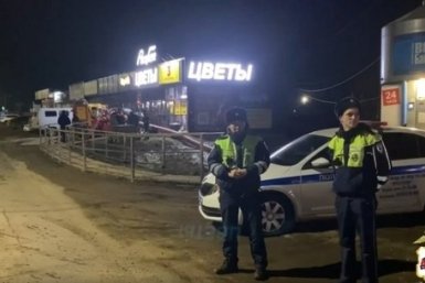 Полиция перешла на круглосуточный режим работы в Хомутово из-за паводка