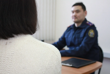 Предприниматель в Улан-Удэ забирала часть зарплаты продавца себе