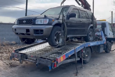 Брошенные авто начали эвакуировать в Улан-Удэ