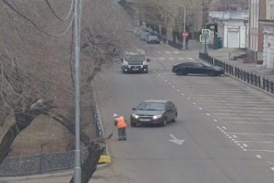 Водитель, сбивший уборщицу в центре Улан-Удэ, оказался трезвым