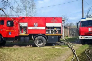 В Улан-Удэ подожгли жилой частный дом