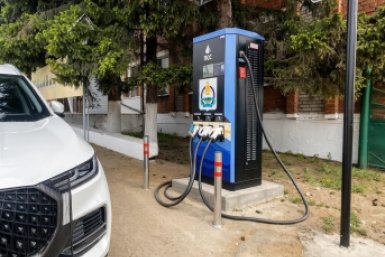 К 2026 году в Улан-Удэ планируют запустить ещё пять современных зарядных станций. минтранс Бурятии