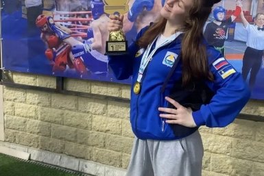 Илона Лебедева из Бурятии второй год подряд — чемпионка России по кикбоксингу