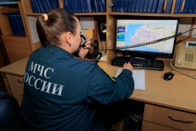 Очевидцы в Улан-Удэ потушили горящий автомобиль