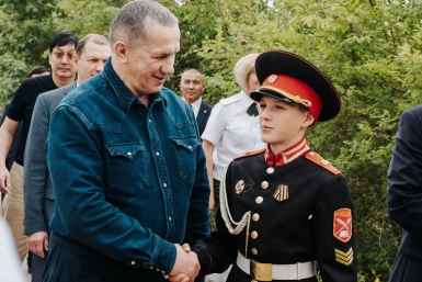 Юрий Трутнев посетил кадетскую школу в Улан-Удэ