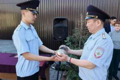 Сотрудники УМВД в Улан-Удэ заложили капсулу времени к 25-летию управления МВД по Бурятии