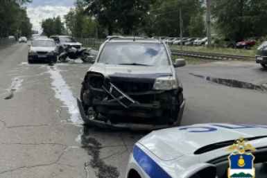 Мотоциклист травмировался в тройном ДТП в Улан-Удэ