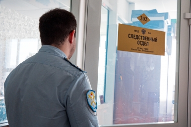 Женщина из-за украденной водки тяжёло ранила ножом сожителя в Улан-Удэ