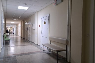 В Бурятии семейная пара напала на врача в поликлинике