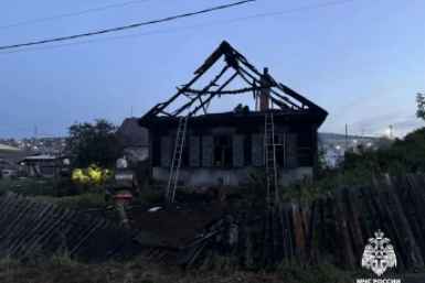 Пожар в Улан-Удэ унёс жизнь женщины, трое пострадали