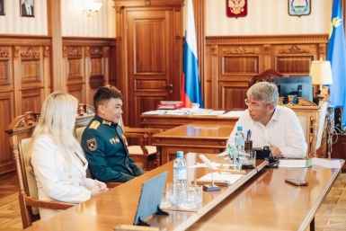 Глава Бурятии встретился с полным кавалером ордена Святого Георгия