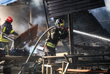 Аварийно-восстановительные работы начались после сильного пожара на Амурском ГХК