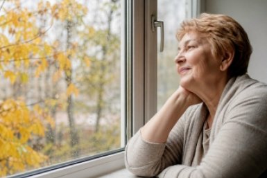 После 60 лет молчание становится золотом: 5 вещей, о которых разумнее навсегда замолчать перед родней
