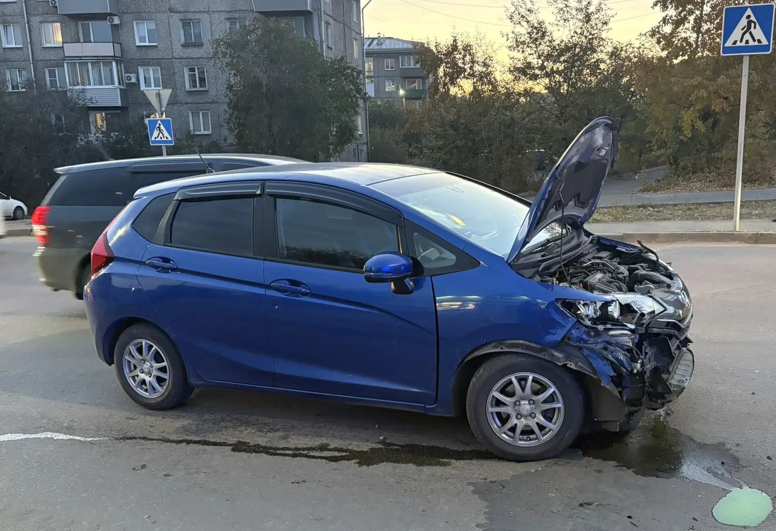Бесправного мотоциклиста сбил в Улан-Удэ автомобиль