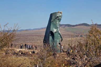 В Бурятии образовались пробки на подъезде к плато Чингисхана
