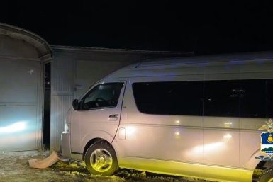 В Улан-Удэ автобус насмерть задавил самого водителя