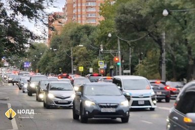 После восьми ДТП на Океанском проспекте во Владивостоке ищут способ снизить аварийность Пресс-служба ЦОДД