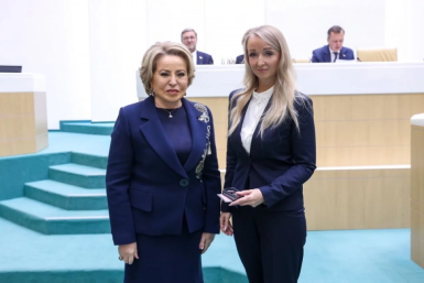 Жанна Гудкова получила удостоверение сенатора от Приморского края Пресс-служба правительства Приморья