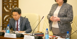 Уникальное издание о 36 храмах представило в министерство культуры Бурятии  Анна Огородник, UlanMedia