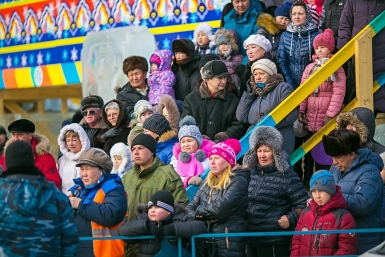 Сагалгаан-2015 встречает жителей Бурятии яркими представлениями и сказочными персонажами Анна Огородник, UlanMedia