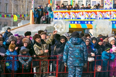 Сагалгаан-2015 встречает жителей Бурятии яркими представлениями и сказочными персонажами Анна Огородник, UlanMedia