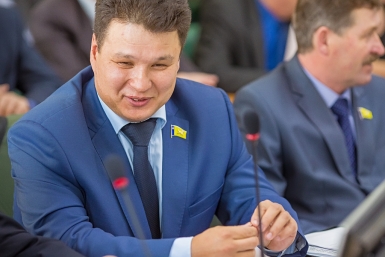 Депутат горсовета Улан-Удэ Анатолий Белоусов Анна Огородник, UlanMedia