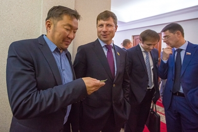 Депутаты в ожидании тайного голосования Анна Огородник, UlanMedia