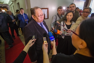 Председатель конкурсной комиссии Александр Иринчеев Анна Огородник, UlanMedia