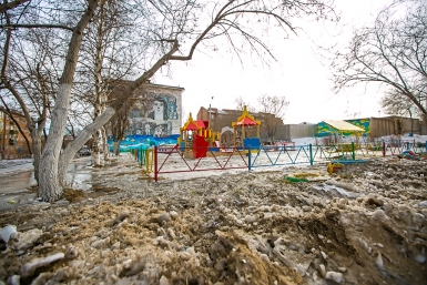 Жильцы на округе Сергея Супони жалуются на грязные дворы и подъезды в Улан-Удэ Анна Огородник ИА UlanMedia